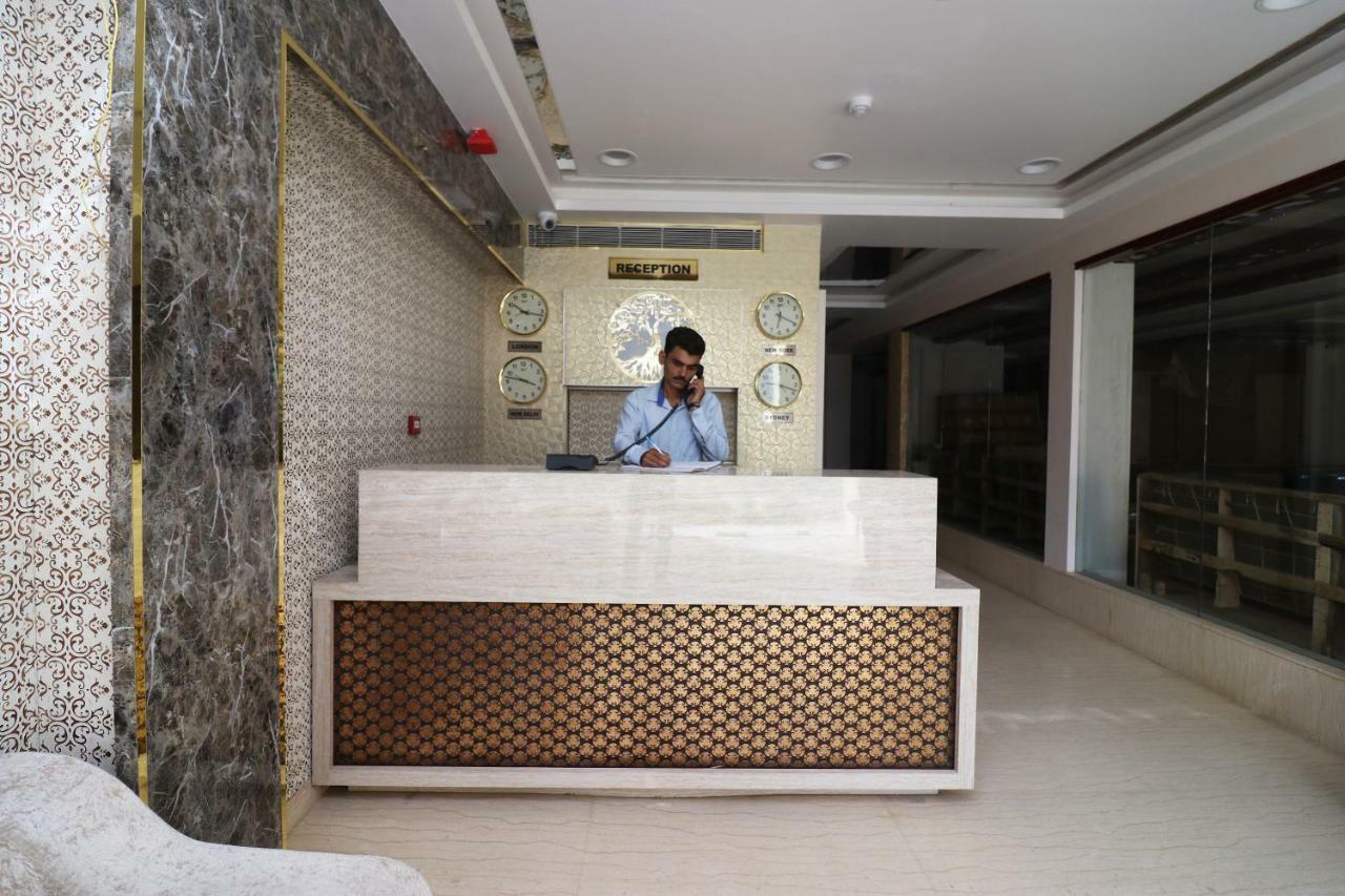 Capital O 37152 Naveen Continental Prayagraj Esterno foto