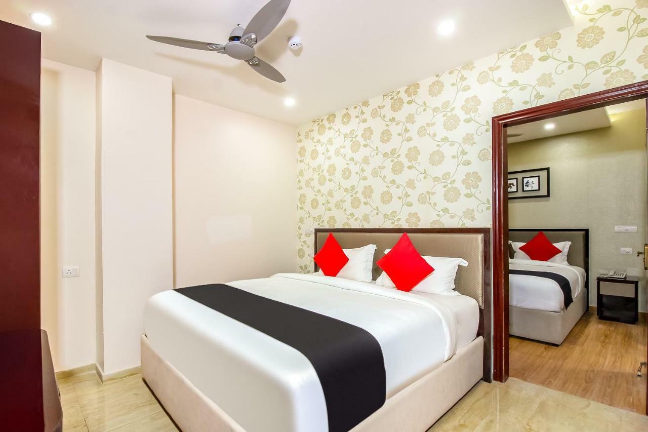 Capital O 37152 Naveen Continental Prayagraj Esterno foto